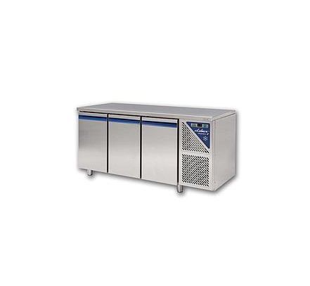 Mraziaci stôl DALMEC 3x dvere